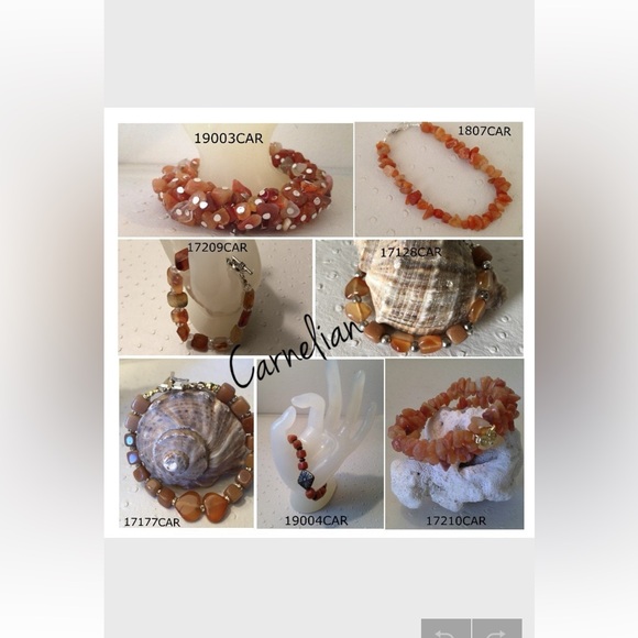 NEW Carnelian heart and cube crystal bracelet - Picture 2 of 2